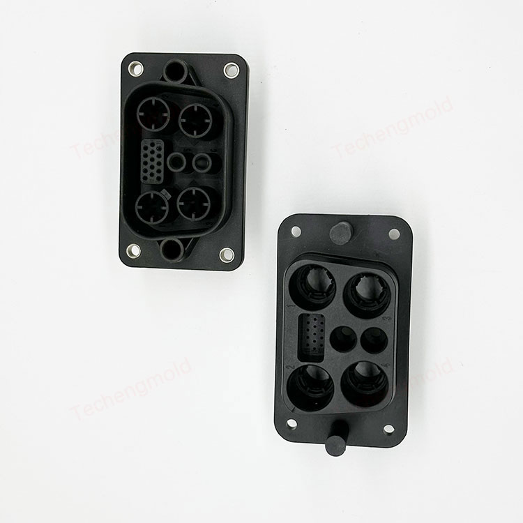 PBT-Stecker-Spritzgießen