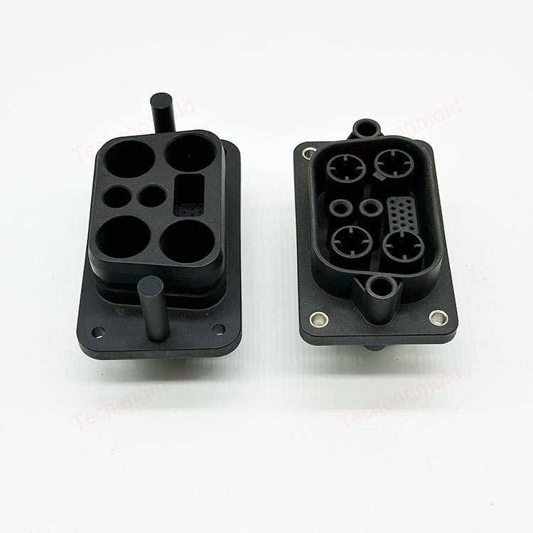 PBT-Stecker-Spritzgießen
