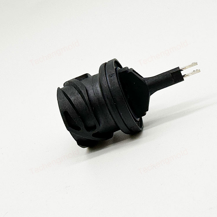 Hardware-Umspritzung LCP-Spritzguss mit offener Form